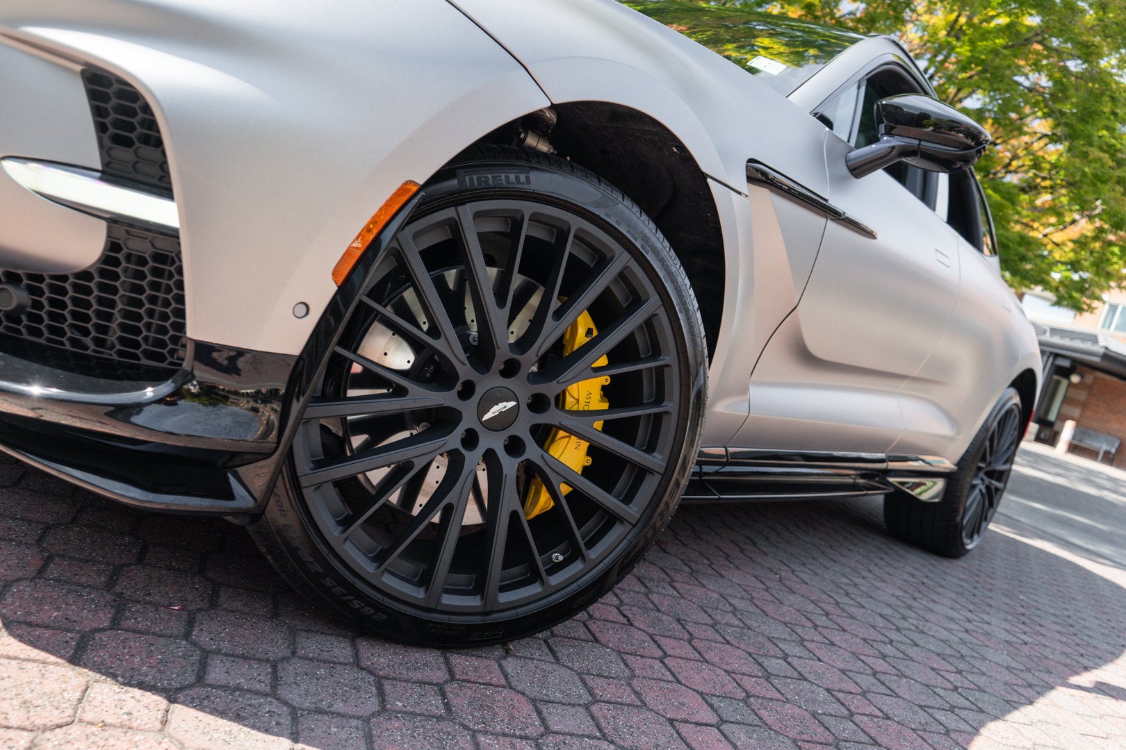 2023 Aston Martin DBX 707