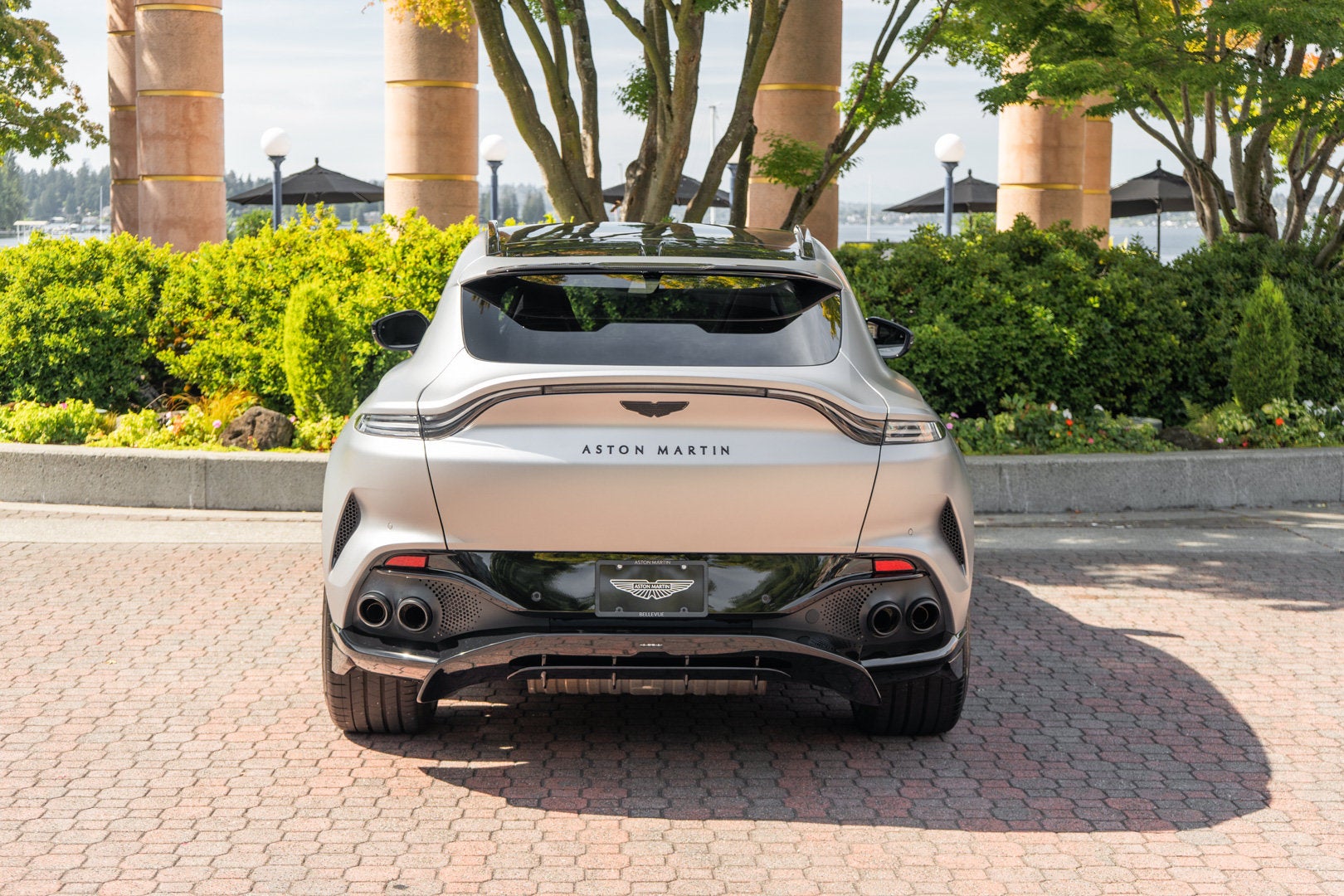 2023 Aston Martin DBX 707