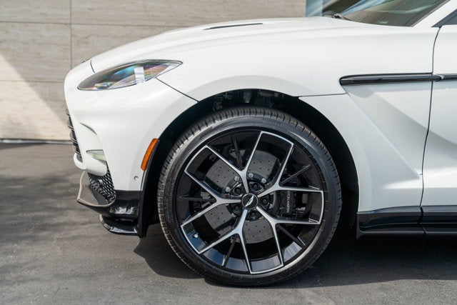2024 Aston Martin DBX 707