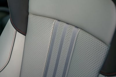 2025 Aston Martin DBX 707