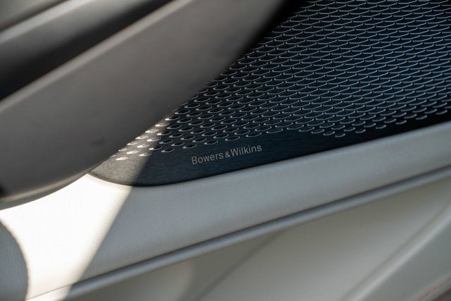 2025 Aston Martin DBX 707