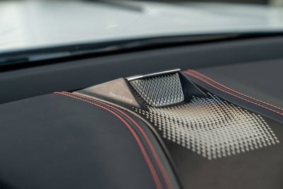 2025 Aston Martin DBX 707