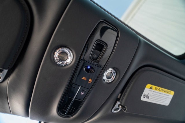 2025 Aston Martin DBX 707