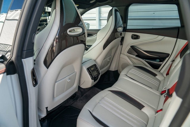 2025 Aston Martin DBX 707