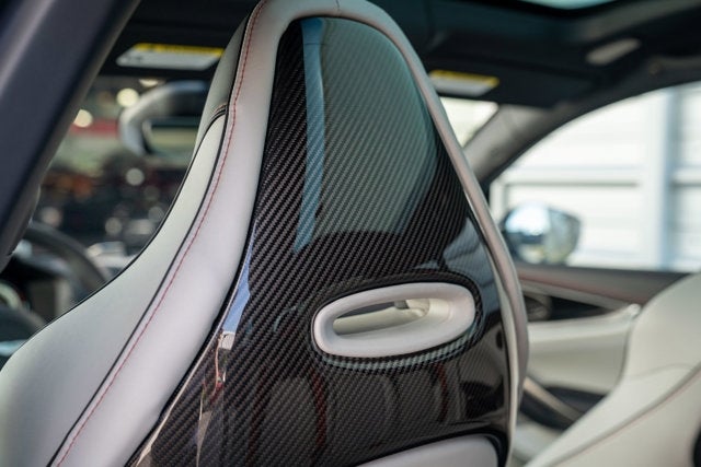 2025 Aston Martin DBX 707