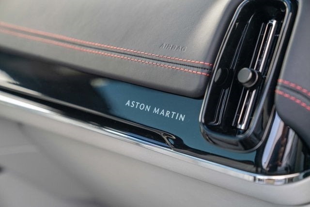 2025 Aston Martin DBX 707