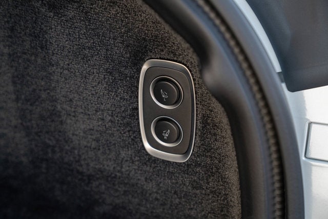 2025 Aston Martin DBX 707