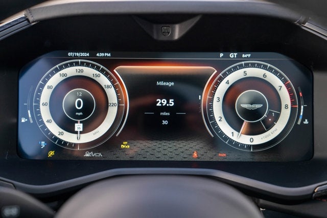 2025 Aston Martin DBX 707