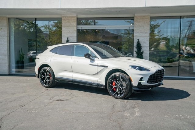 2025 Aston Martin DBX 707