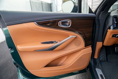 2025 Aston Martin DBX 707