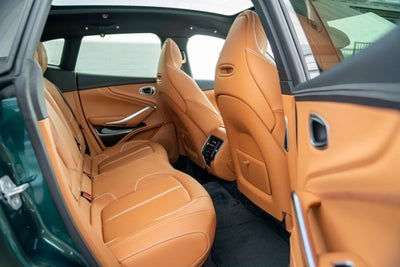 2025 Aston Martin DBX 707