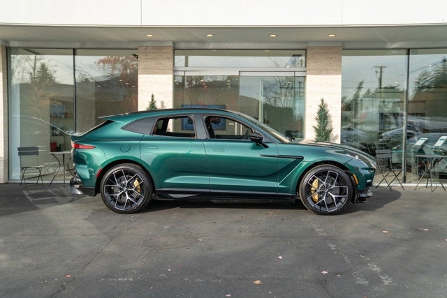 2025 Aston Martin DBX 707
