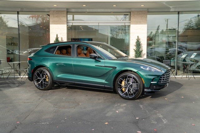 2025 Aston Martin DBX 707