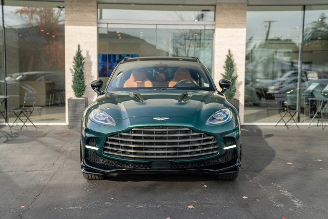 2025 Aston Martin DBX 707