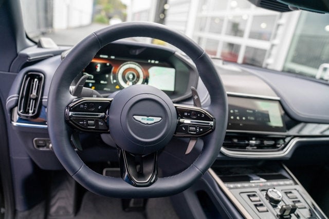 2025 Aston Martin DBX 707