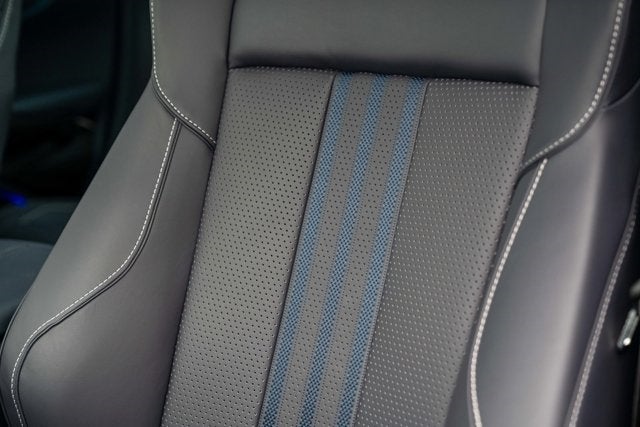 2025 Aston Martin DBX 707