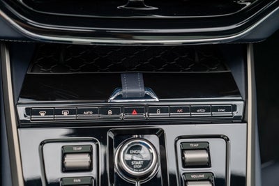 2025 Aston Martin DBX 707