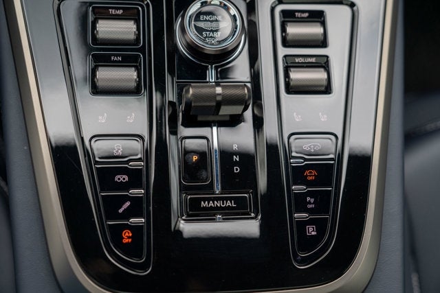 2025 Aston Martin DBX 707