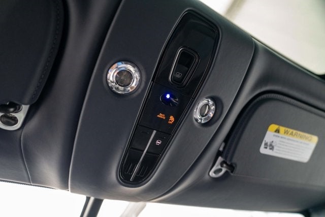 2025 Aston Martin DBX 707