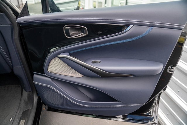 2025 Aston Martin DBX 707