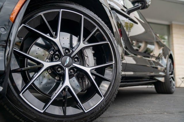 2025 Aston Martin DBX 707