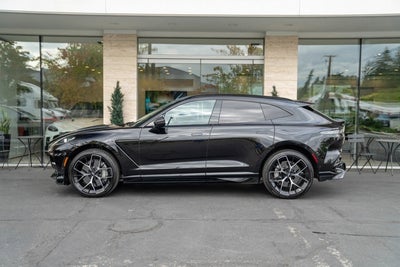 2025 Aston Martin DBX 707