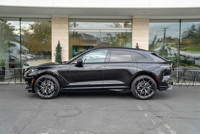 2025 Aston Martin DBX 707