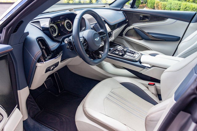 2025 Aston Martin DBX 707