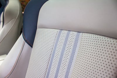 2025 Aston Martin DBX 707