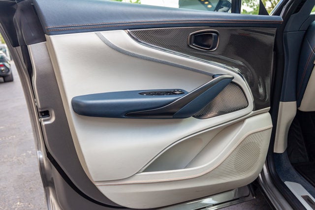 2025 Aston Martin DBX 707