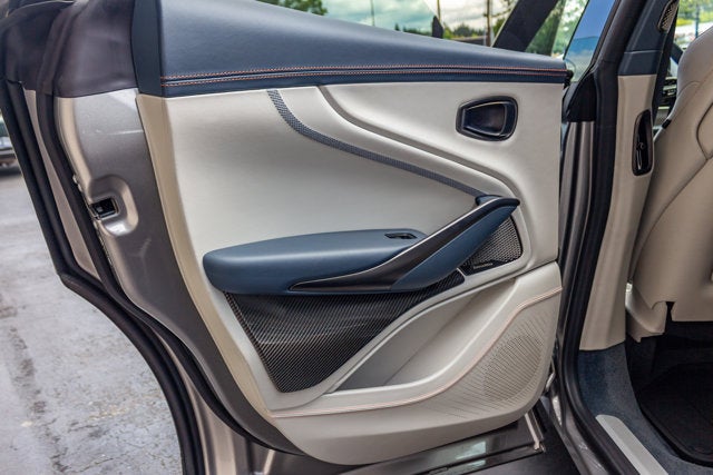 2025 Aston Martin DBX 707