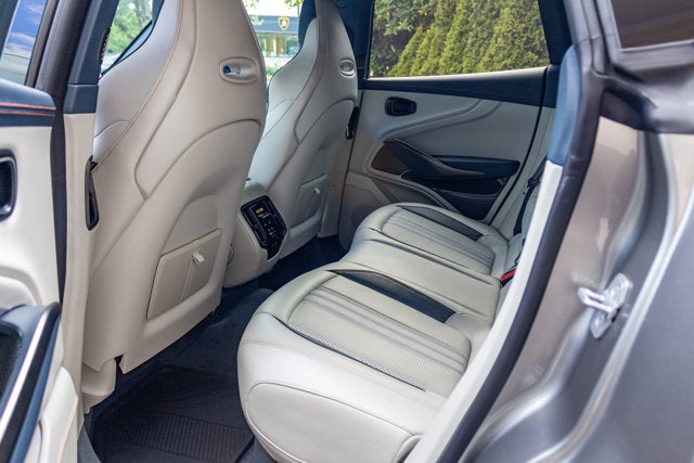 2025 Aston Martin DBX 707