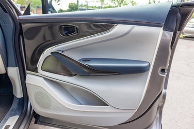 2025 Aston Martin DBX 707