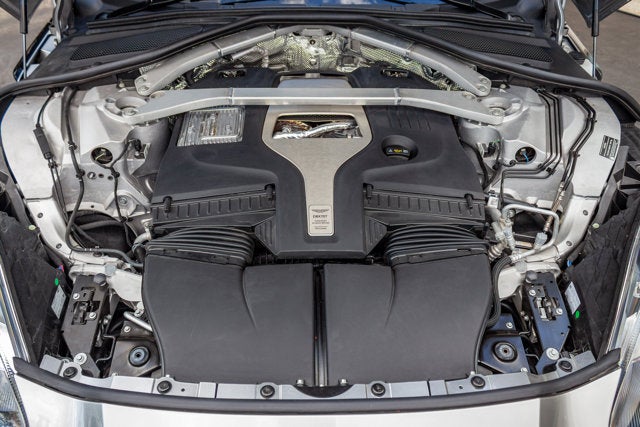 2025 Aston Martin DBX 707