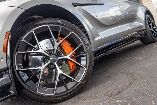 2025 Aston Martin DBX 707