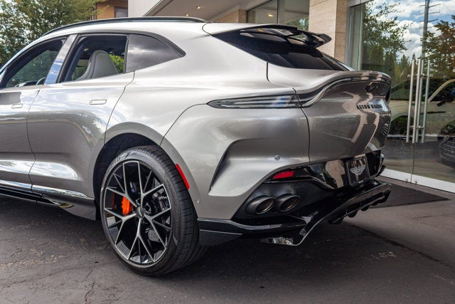 2025 Aston Martin DBX 707
