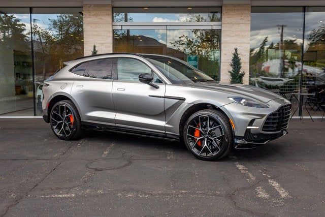 2025 Aston Martin DBX 707