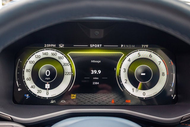 2025 Aston Martin DBX 707