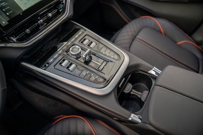 2025 Aston Martin DBX 707