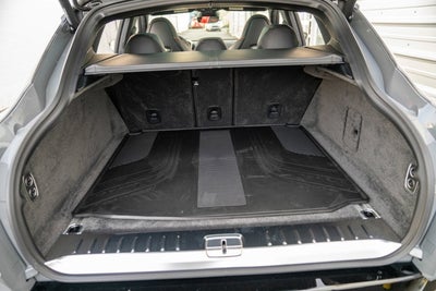 2025 Aston Martin DBX 707