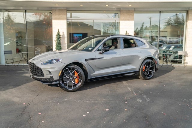 2025 Aston Martin DBX 707