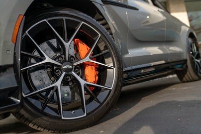 2025 Aston Martin DBX 707