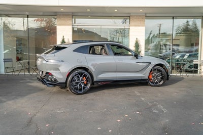 2025 Aston Martin DBX 707