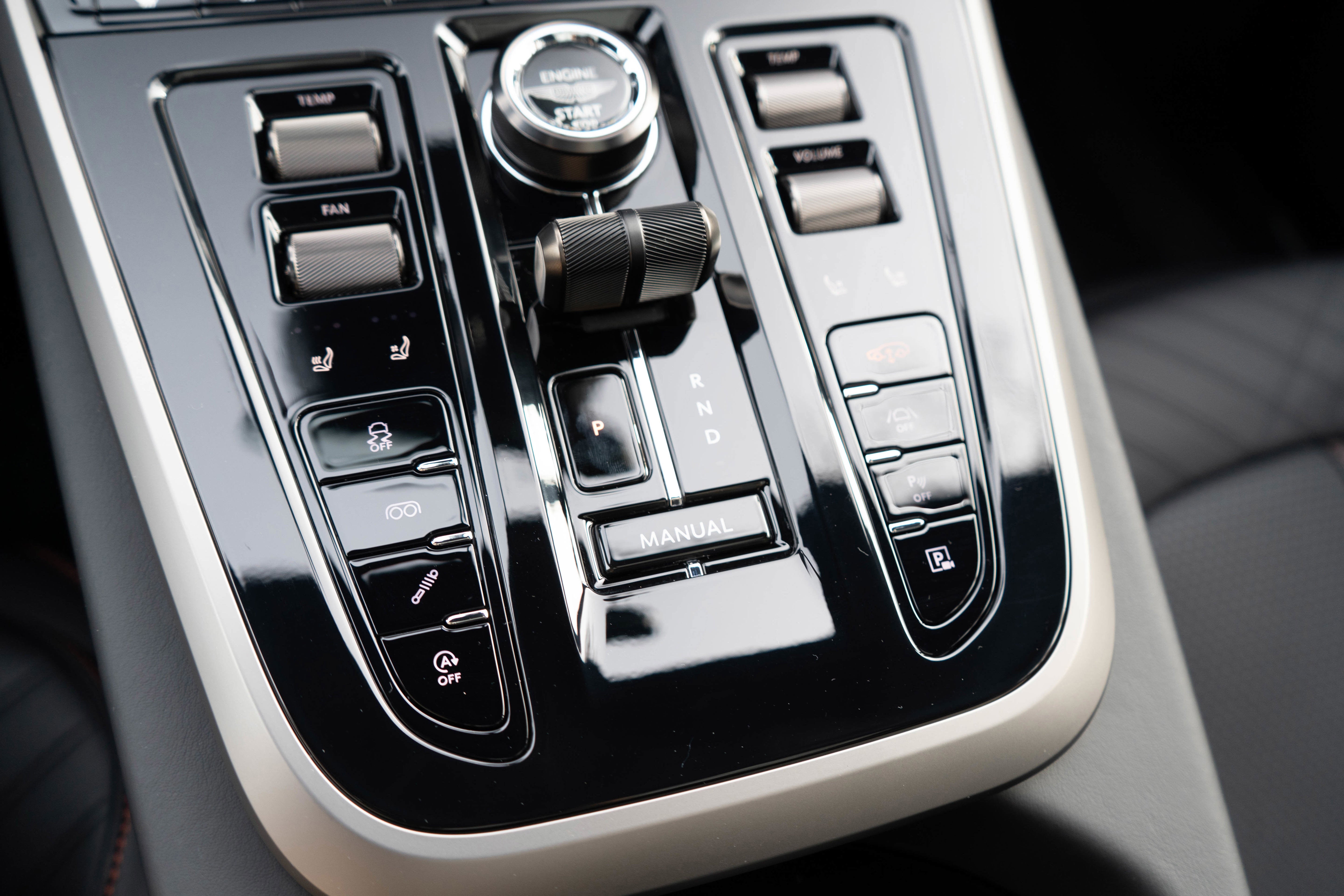 2026 Aston Martin DBX 707