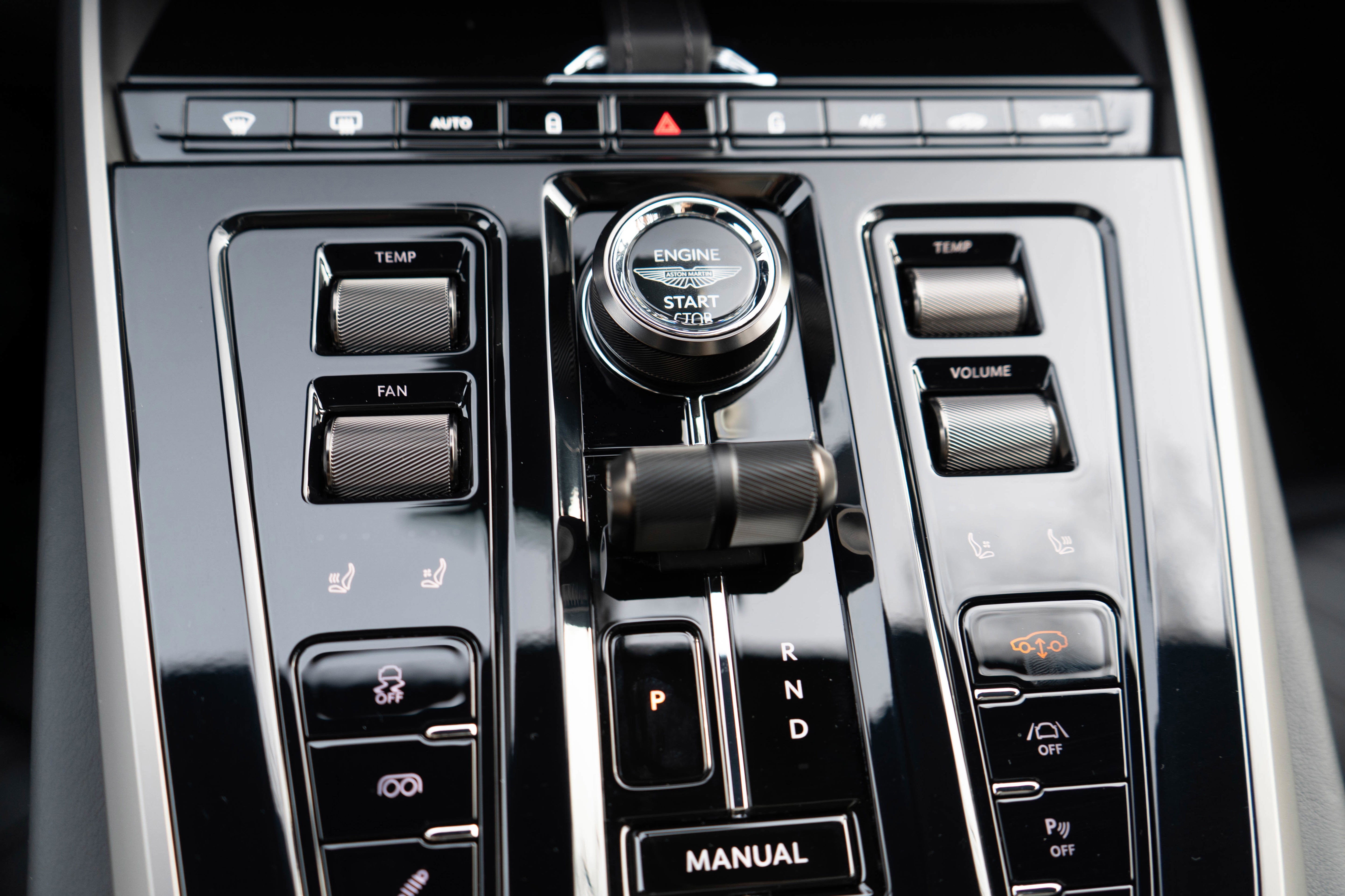 2026 Aston Martin DBX 707