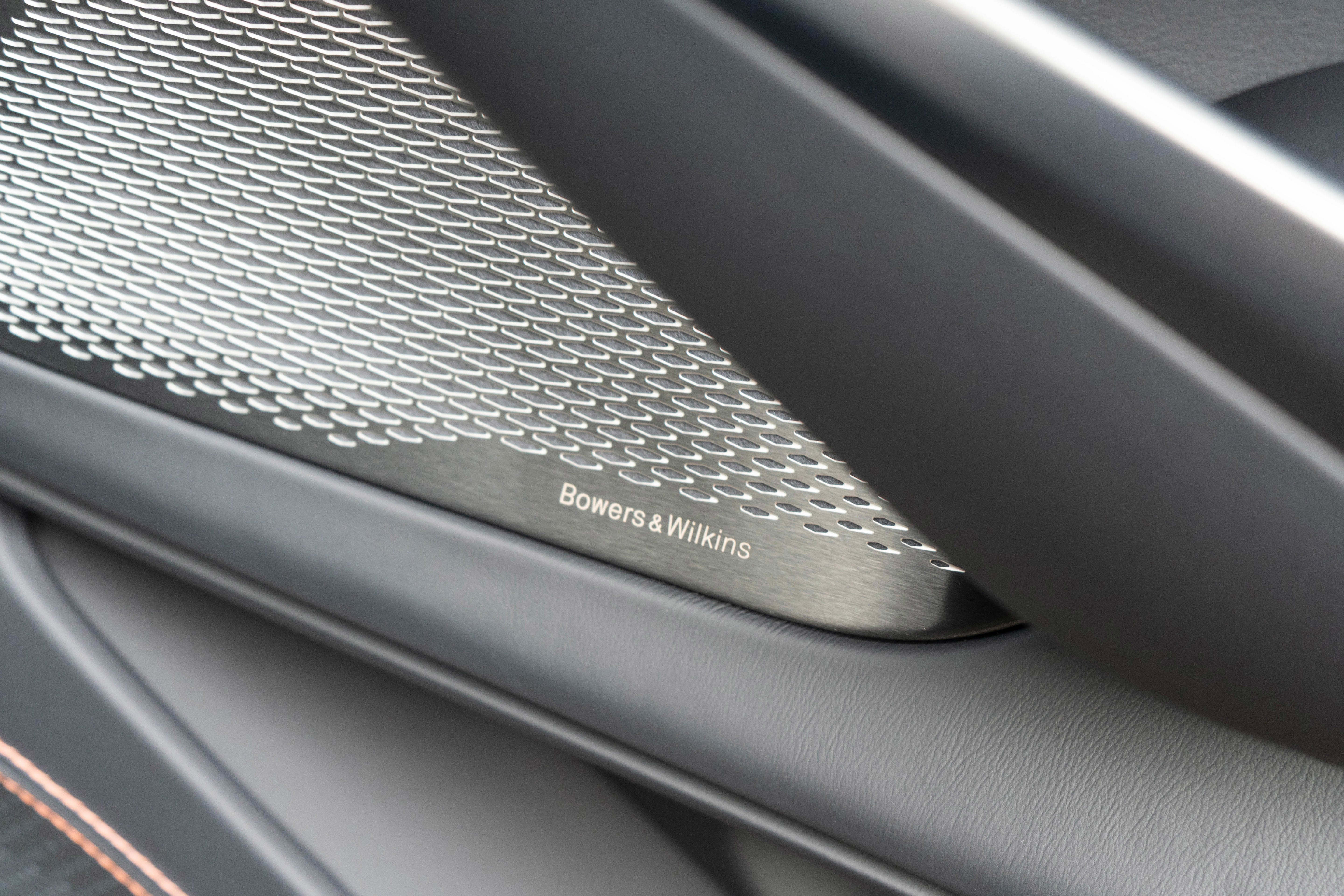 2026 Aston Martin DBX 707