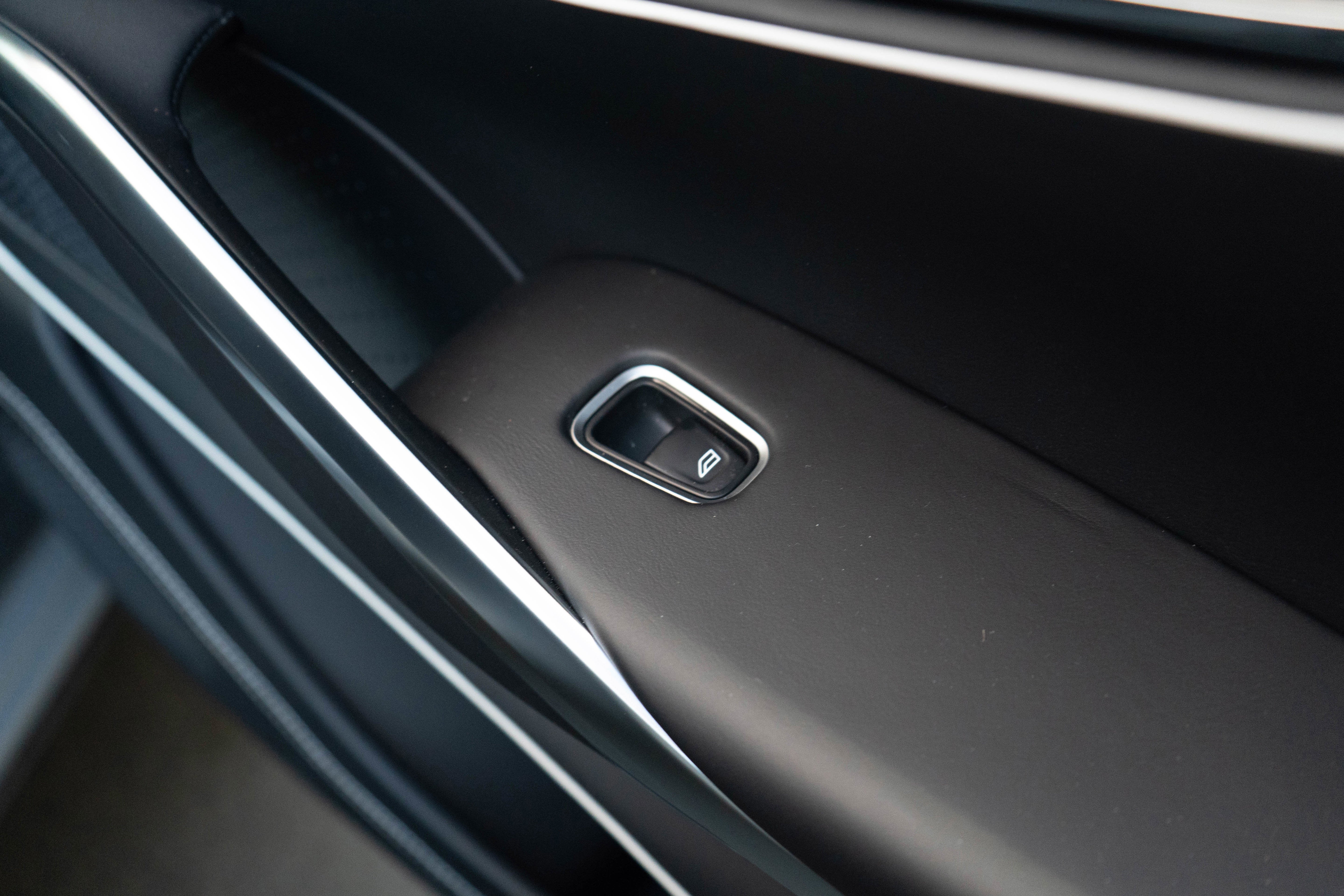 2026 Aston Martin DBX S