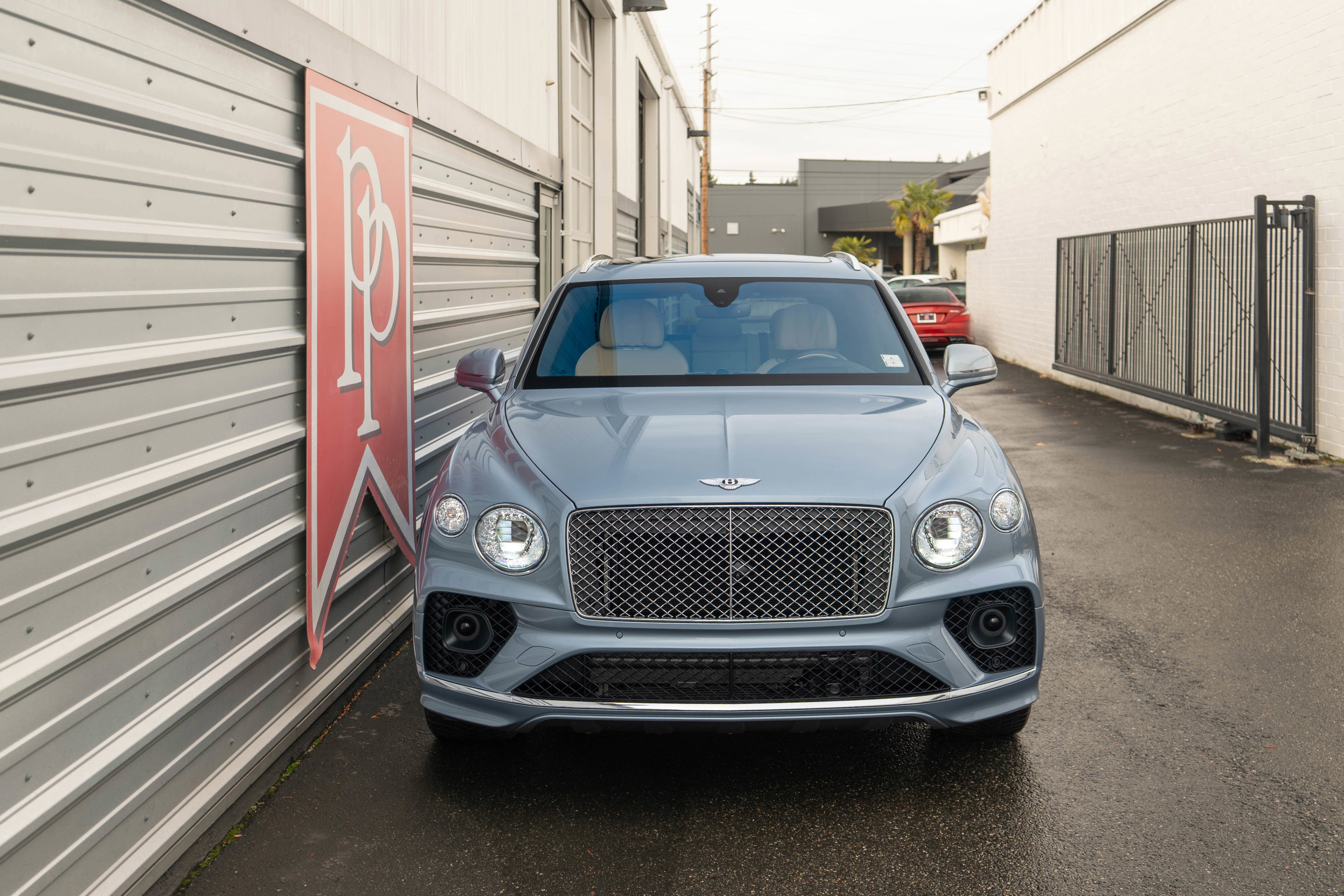 2023 Bentley Bentayga V8