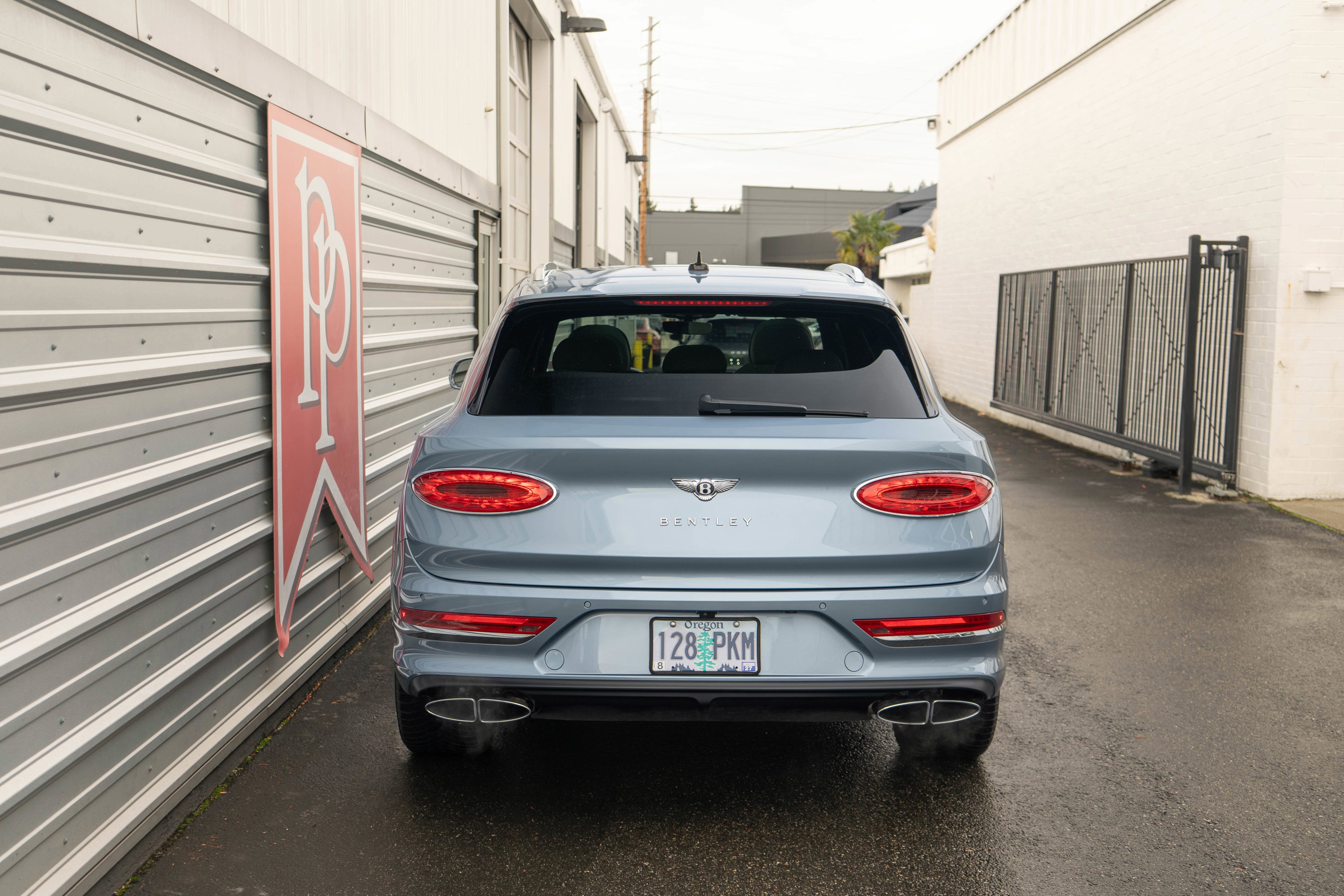 2023 Bentley Bentayga V8