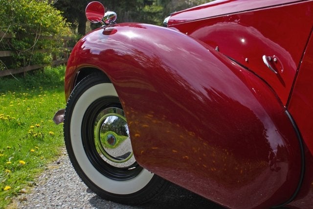 1949 Triumph 2000 Base